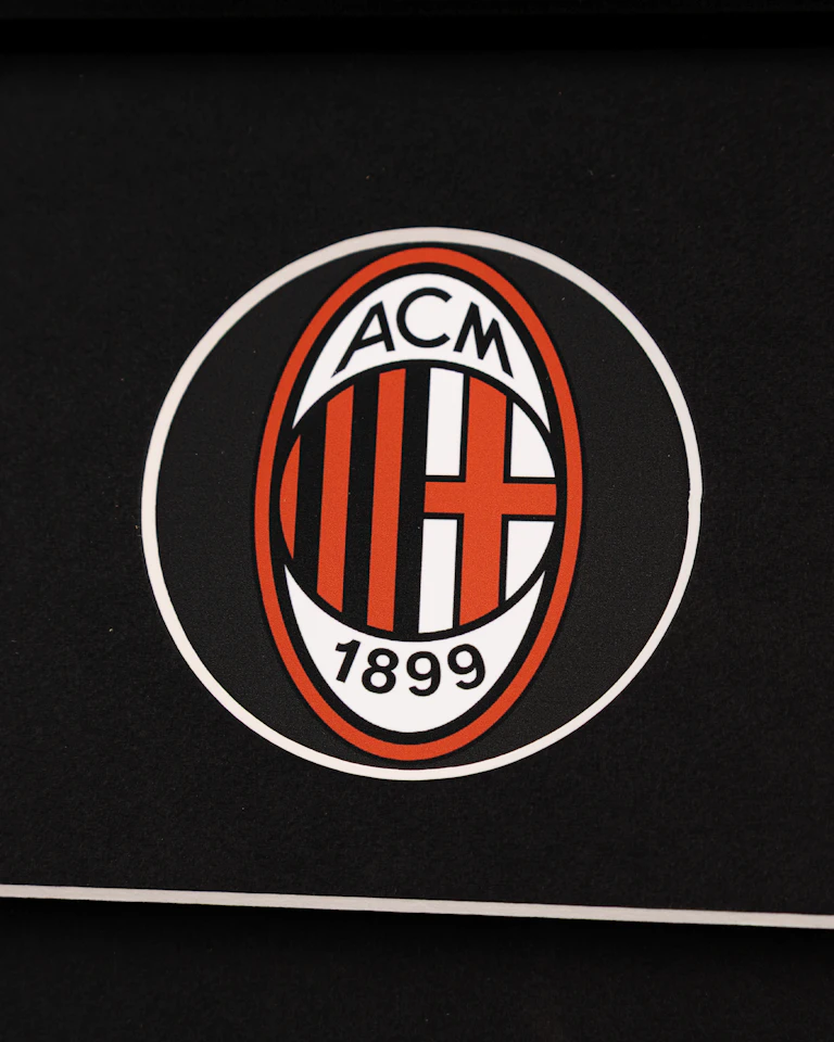 Classic Edition Framed Squad Signed Shirt