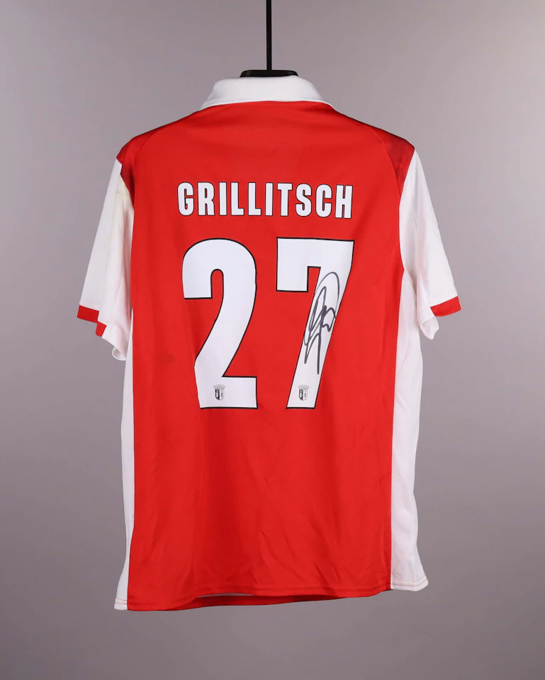 Florian Grillitsch SC Braga のシャツ