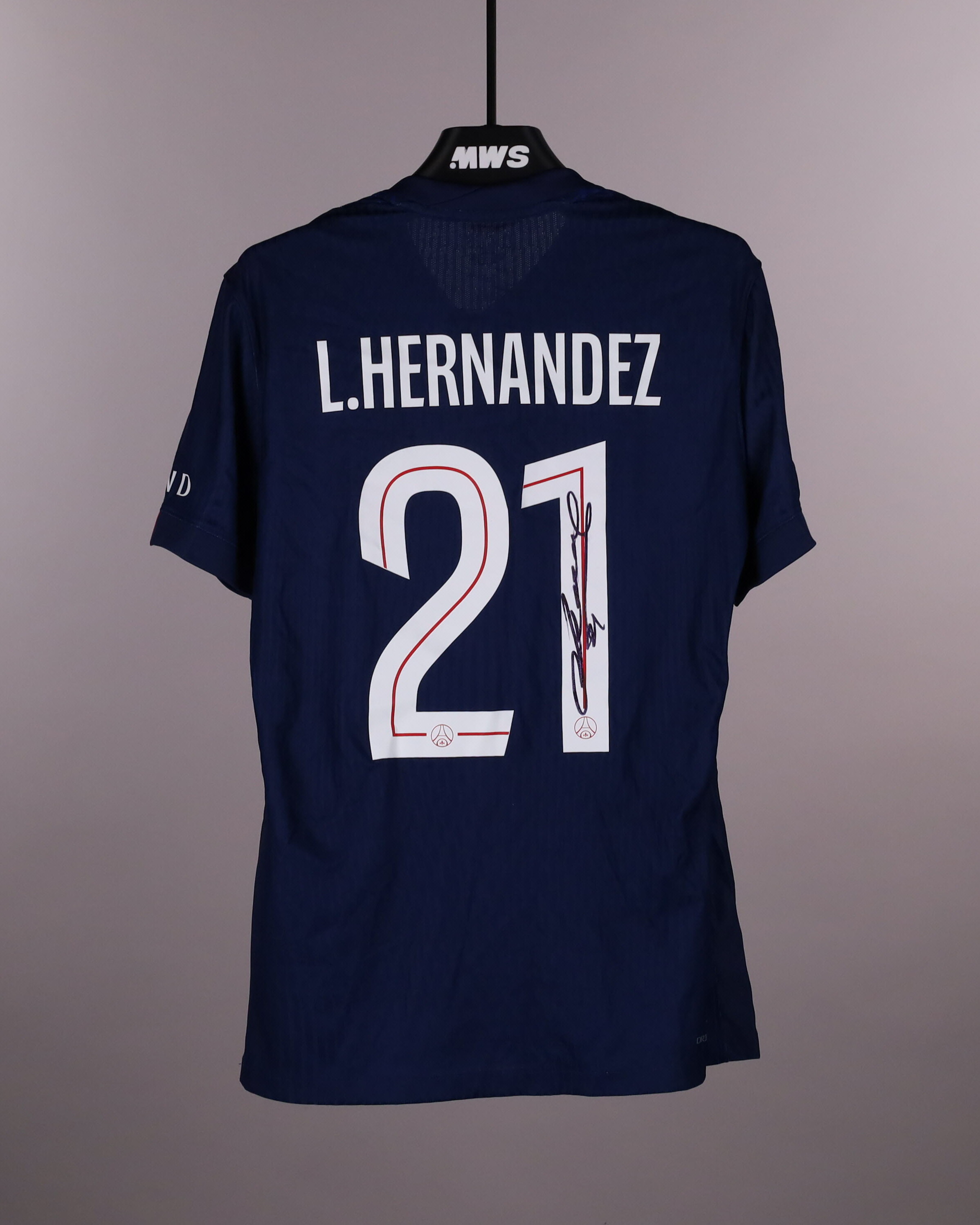 Lucas Hernández Paris Saint-Germain shirt