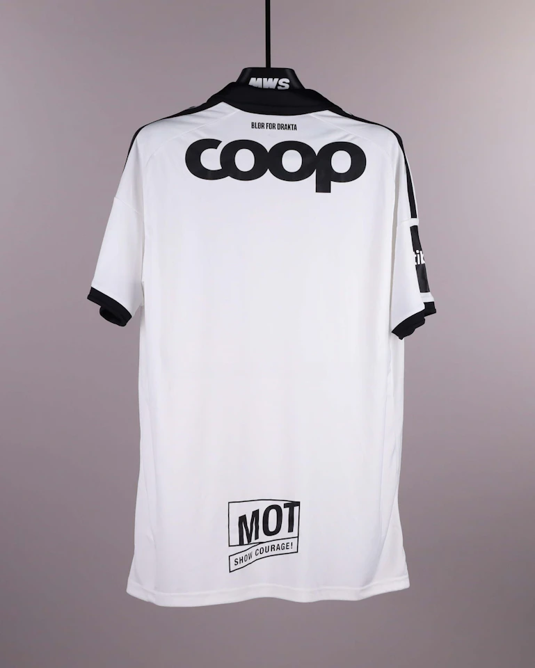 Squad Signed Shirt