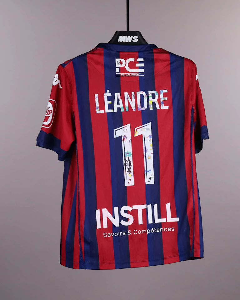 Clermont Foot 63-Trikot von Maïdine Douane