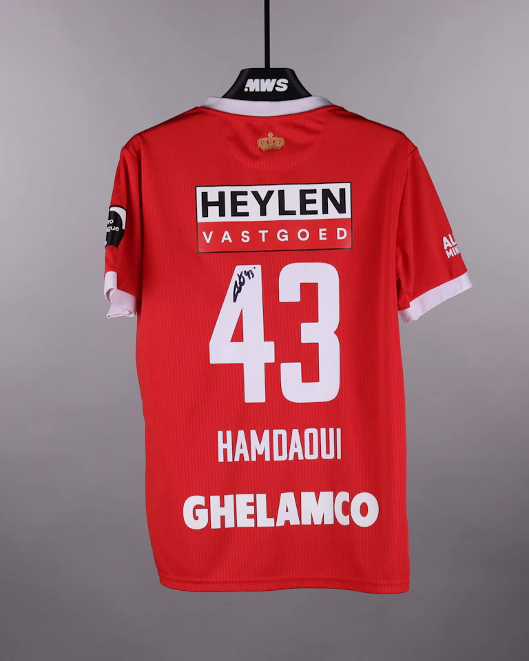 Royal Antwerp FC 팀의 Youssef Hamdaoui 셔츠