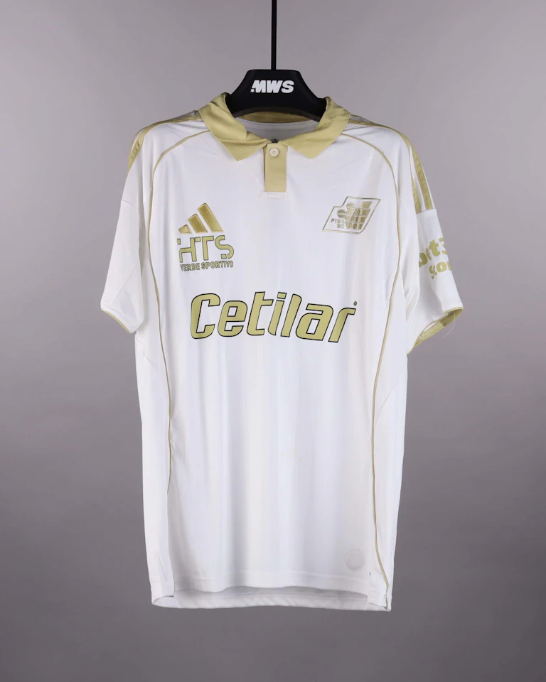 来自Pisa SC的Francesco Coppola球衣