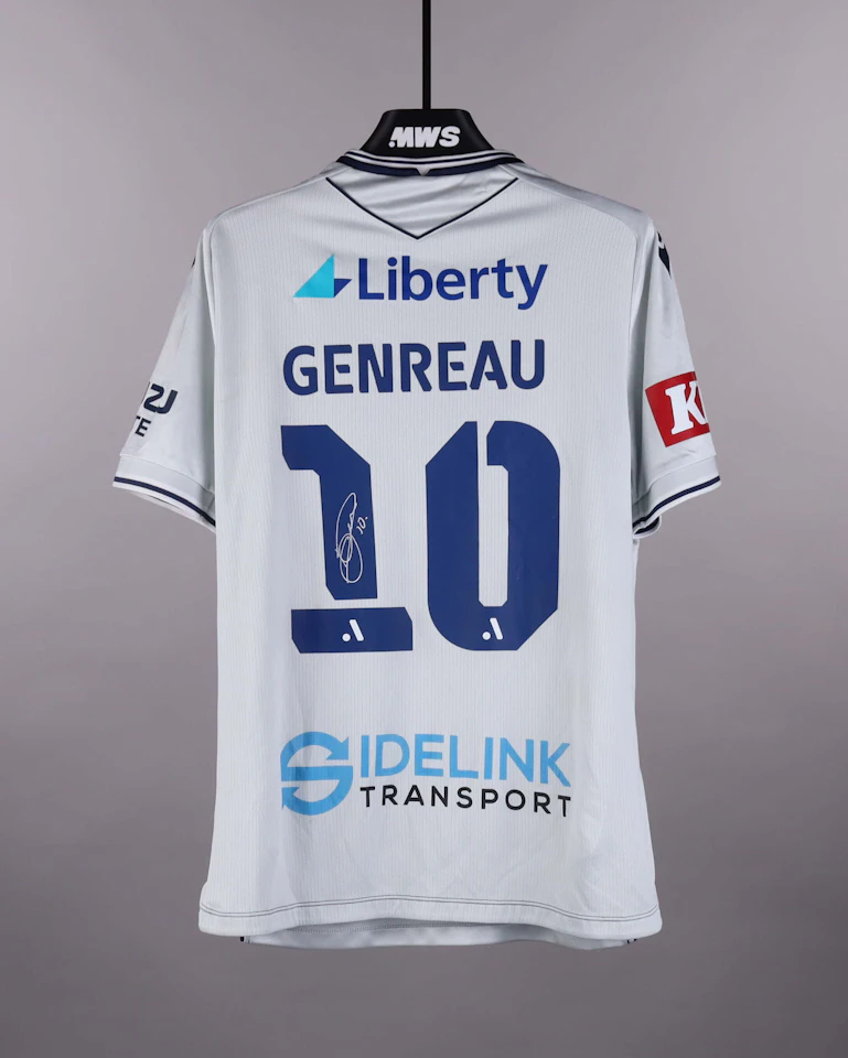 来自Melbourne Victory的Denis Genreau球衣