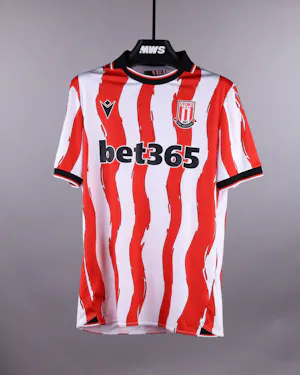 来自Stoke City的Ben Pearson球衣