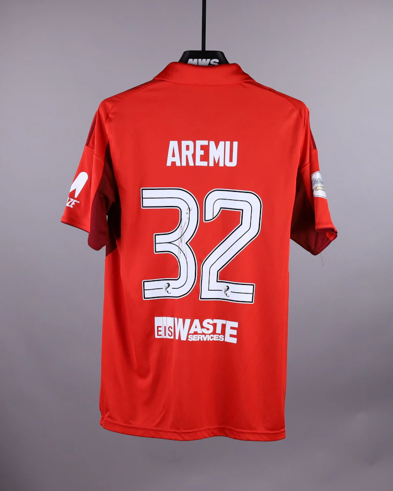 来自Aberdeen的Afeez Aremu球衣