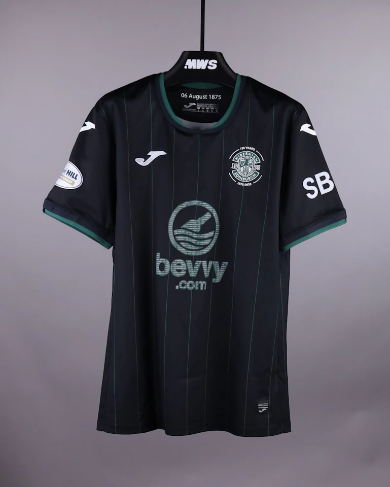 来自Hibernian的Jack Iredale球衣