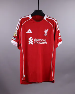 来自Liverpool的Ibrahima Konaté球衣