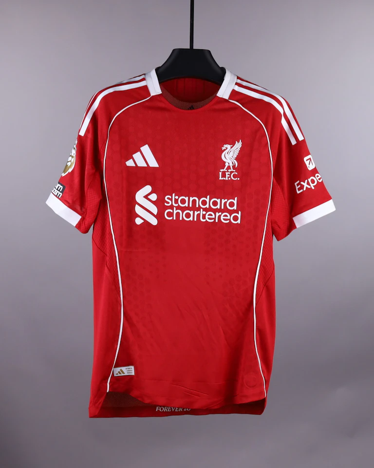 Shirt van Rio Ngumoha Liverpool