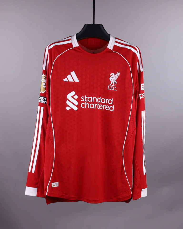 来自Liverpool的Curtis Jones球衣