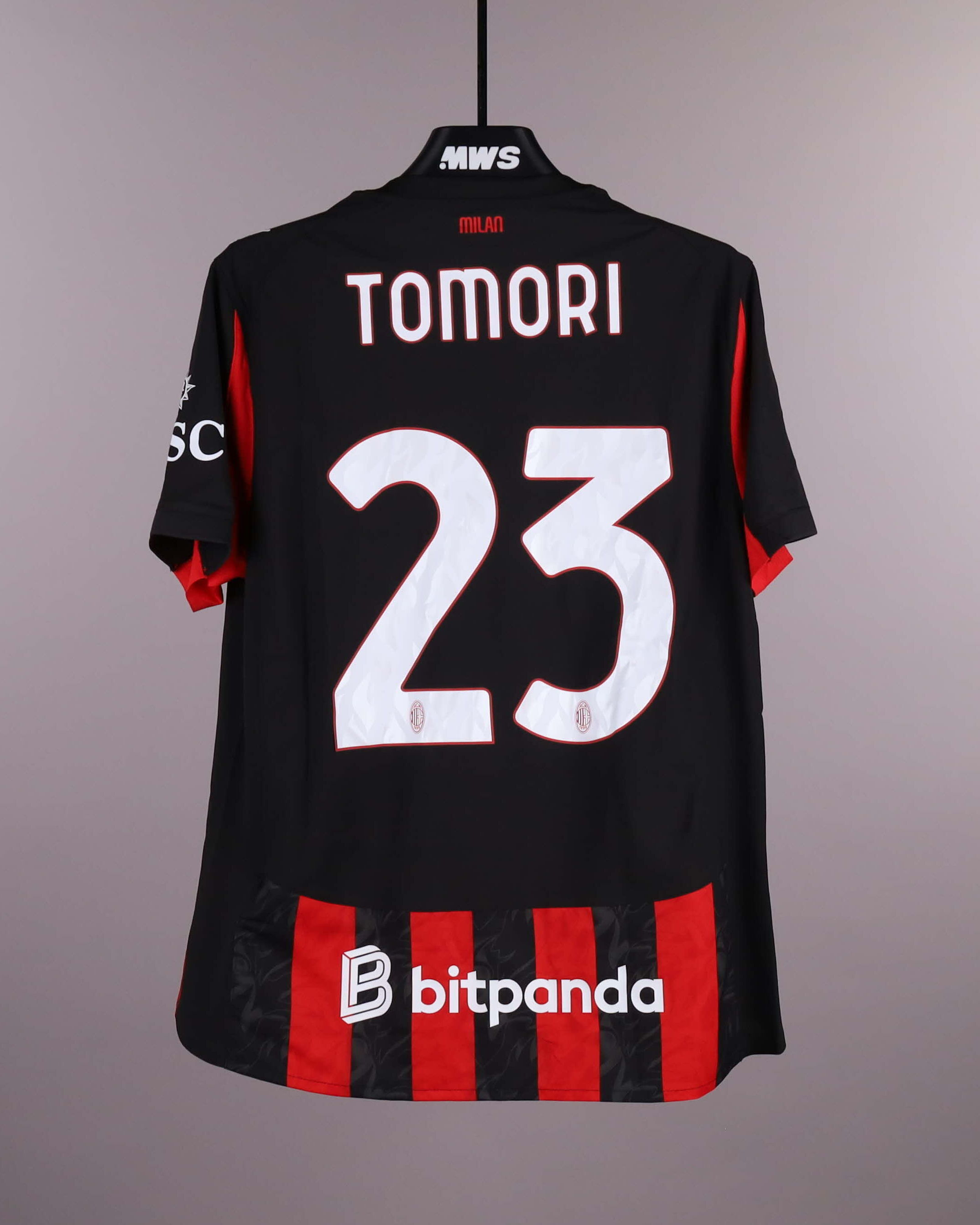 Fikayo Tomori AC Milan shirt