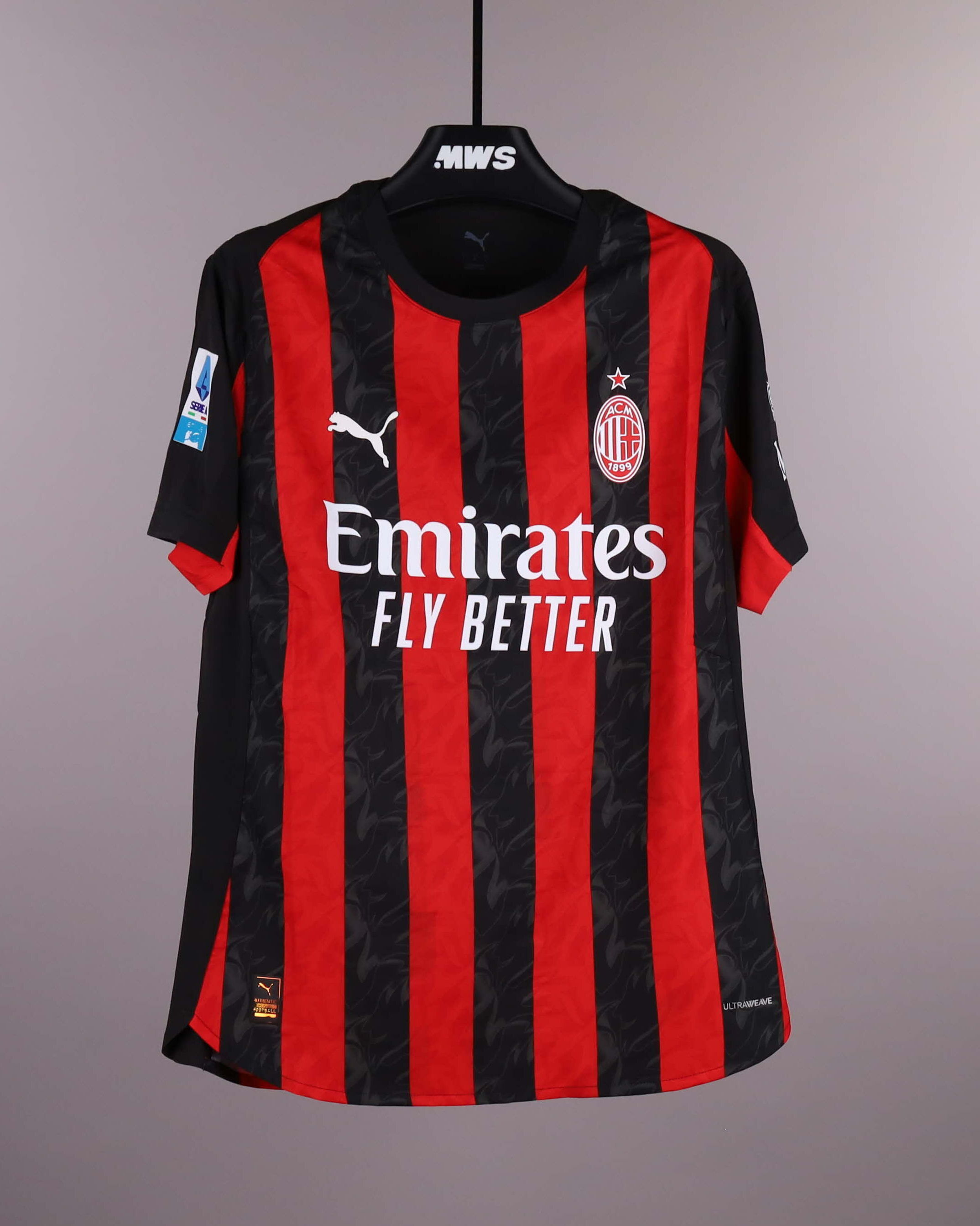 Fikayo Tomori AC Milan shirt