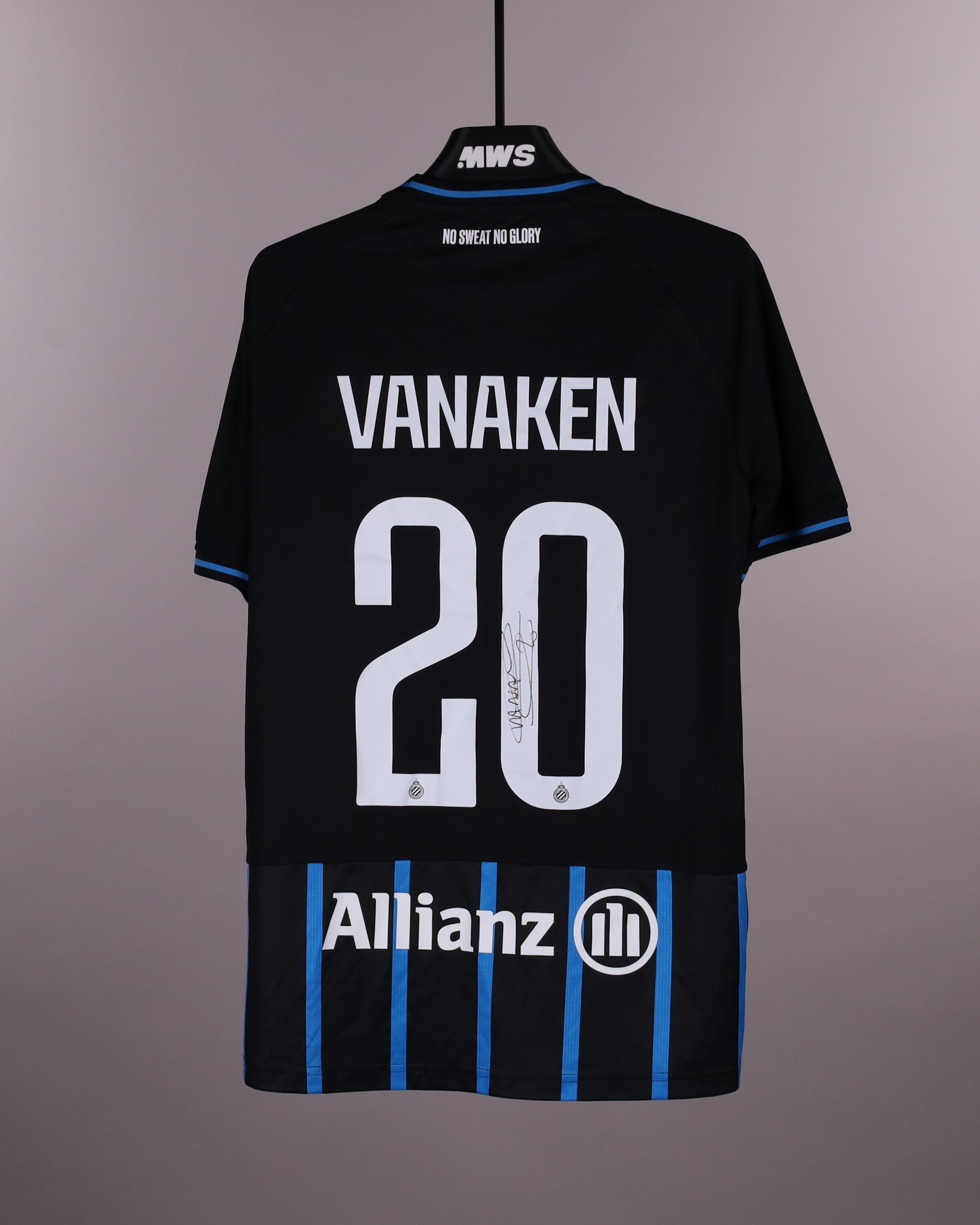 Hans Vanaken Club Brugge shirt