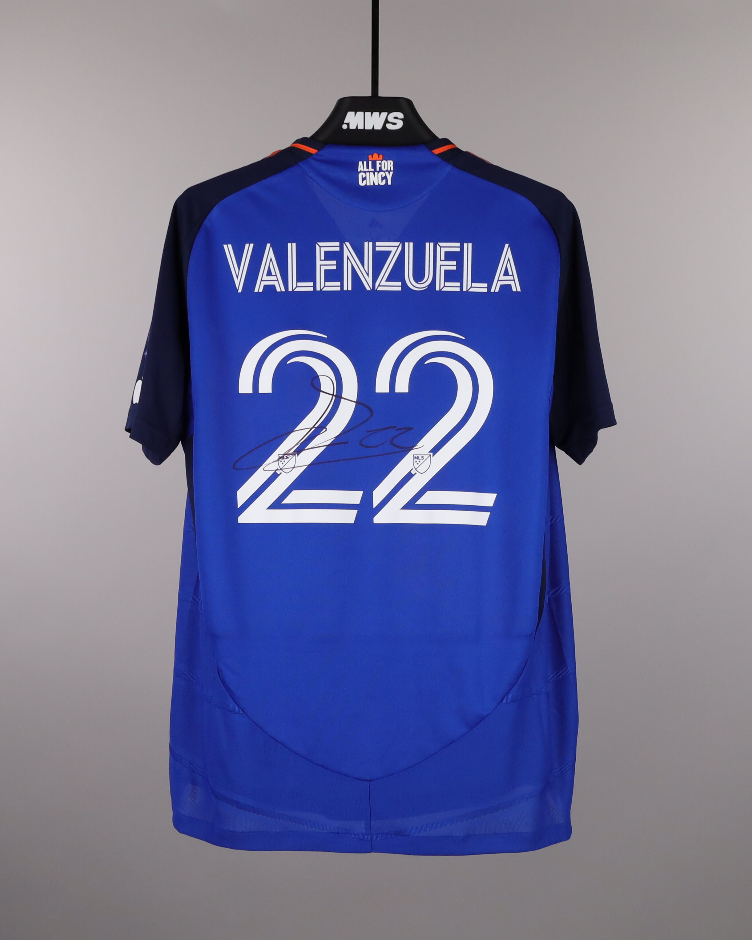 Dado Valenzuela FC Cincinnati jersey