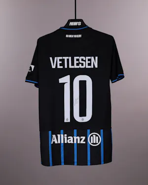 来自Club Brugge的Hugo Vetlesen球衣