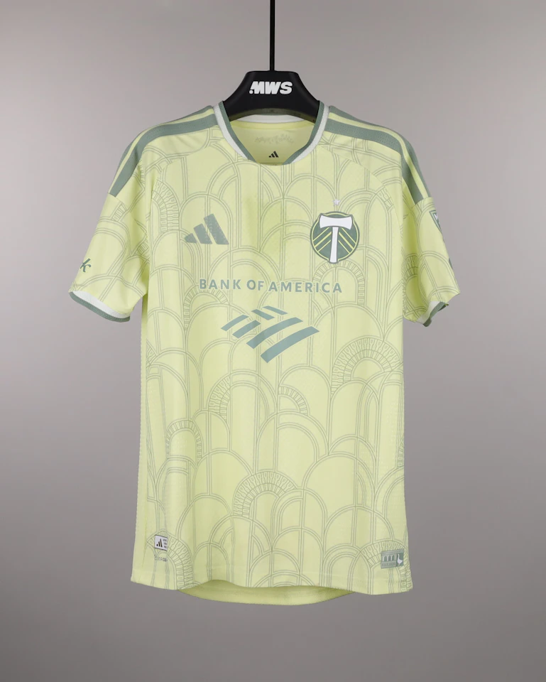 Portland Timbers-Trikot von Cole Bassett