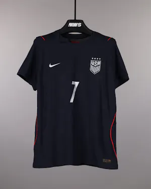 United States W-Trikot von Lily Yohannes