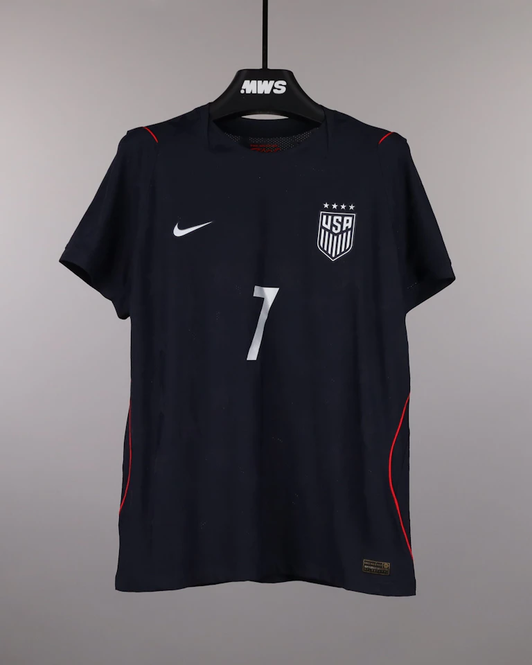 United States W-Trikot von Lily Yohannes