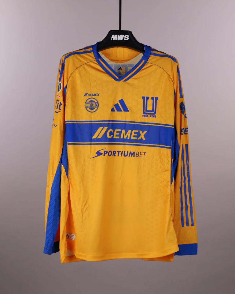 André-Pierre Gignac Tigres UANL shirt