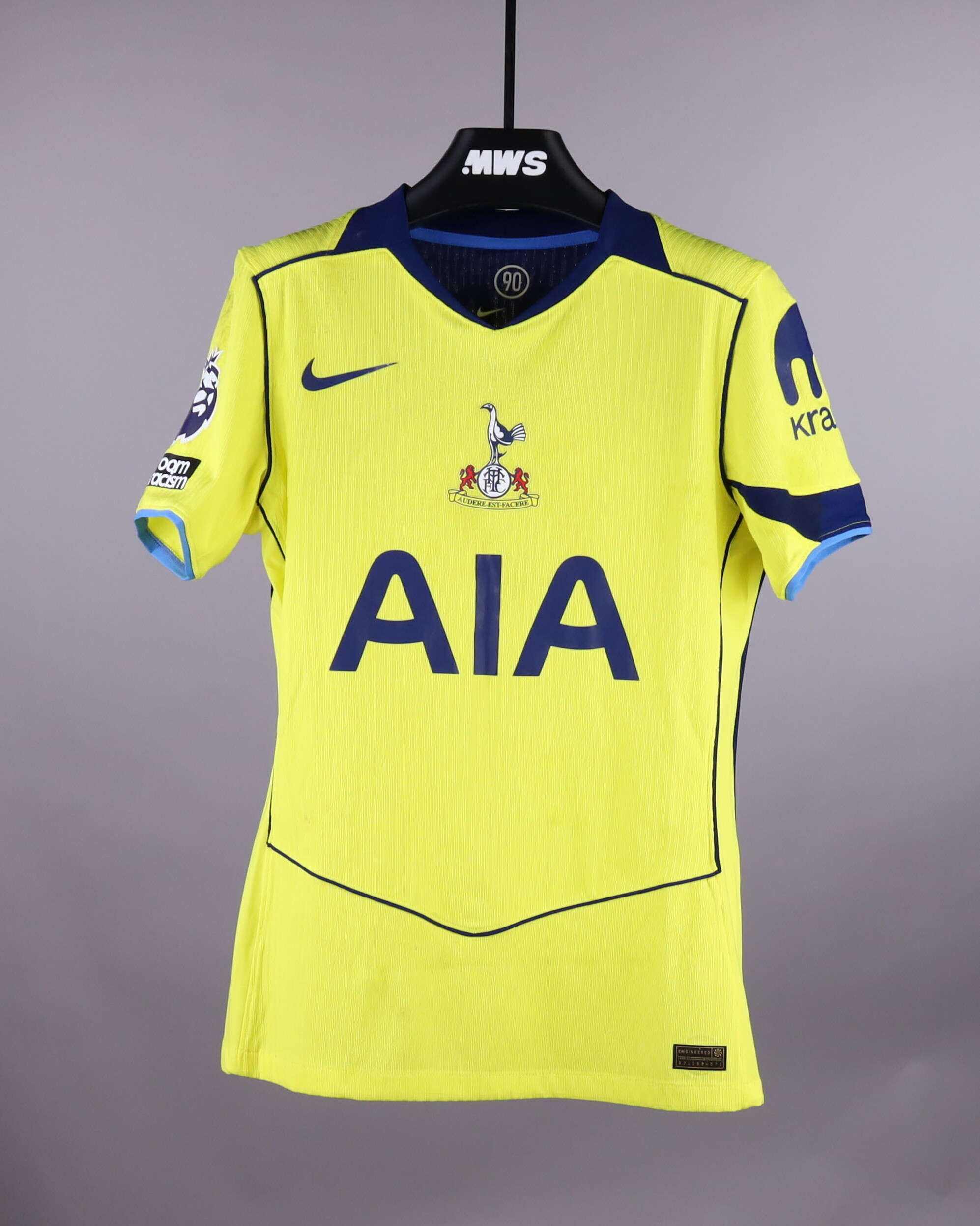 Pedro Porro Tottenham Hotspur shirt