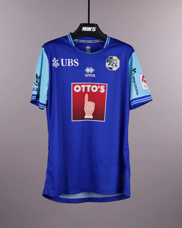 FC Luzern-Trikot von Oscar Kabwit tshikomb