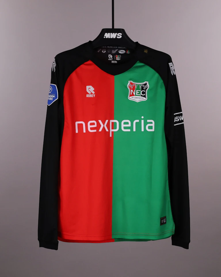 N.E.C.-Trikot von Brayann Pereira