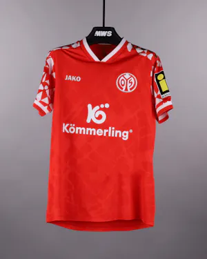 Philipp Mwene Mainz 05 jersey