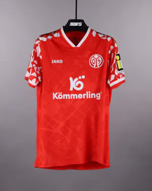 Mainz 05 팀의 Dominik Kohr  셔츠