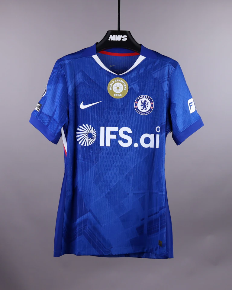 Mamadou Sarr Chelsea のシャツ