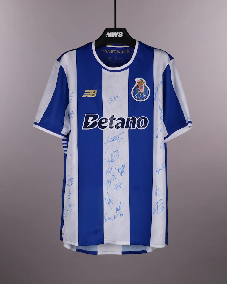 Squad Signed Shirt