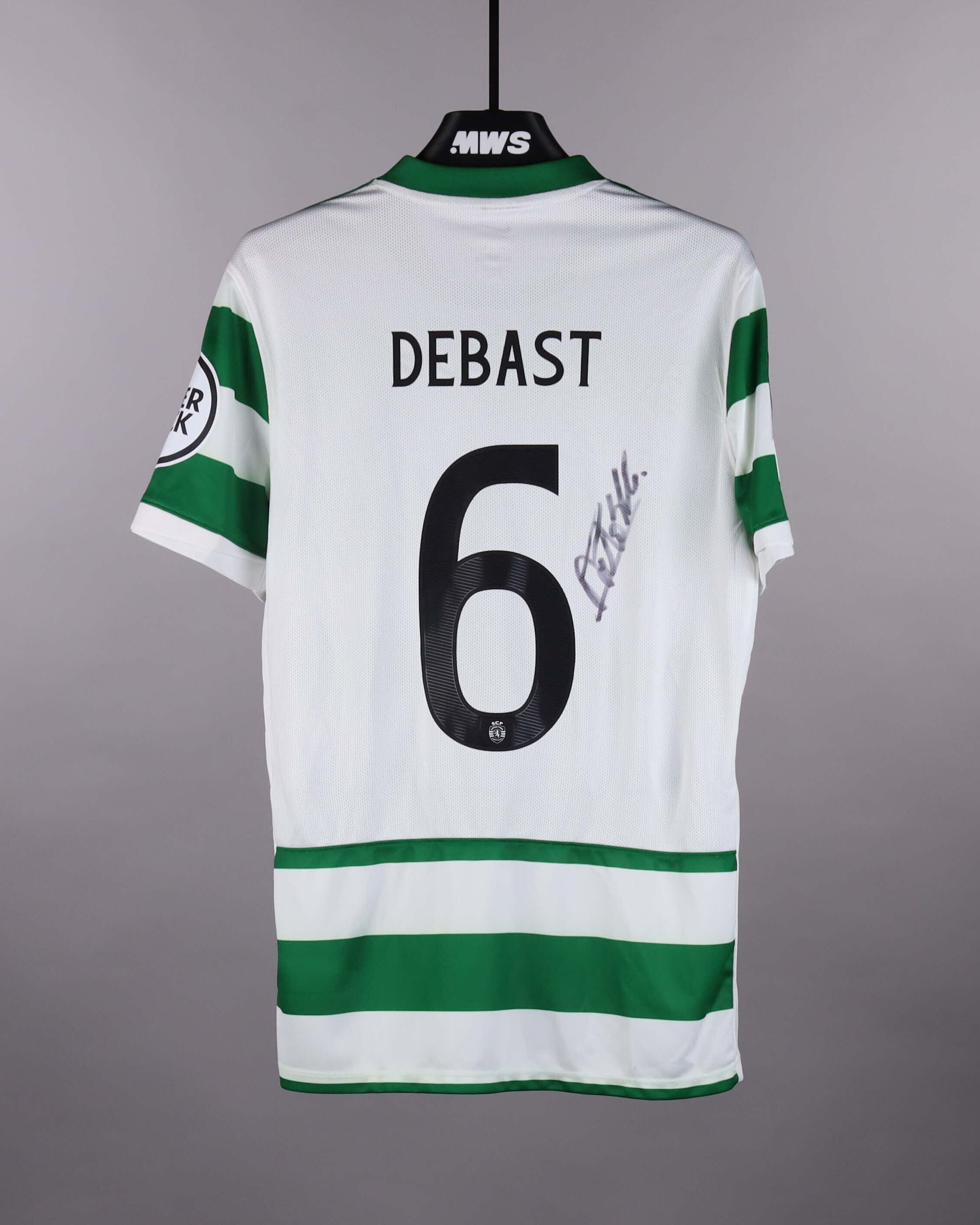 Zeno Debast Sporting CP shirt