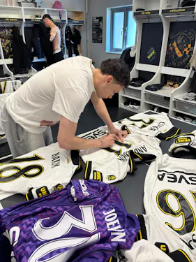 Victor Andersson AIK jersey