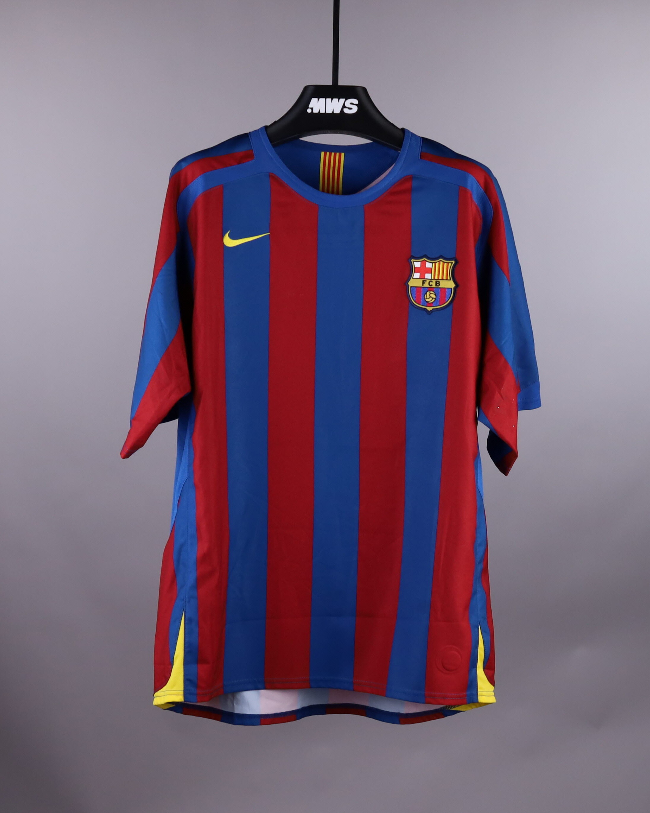 Ronaldinho | FC Barcelona | MatchWornShirt