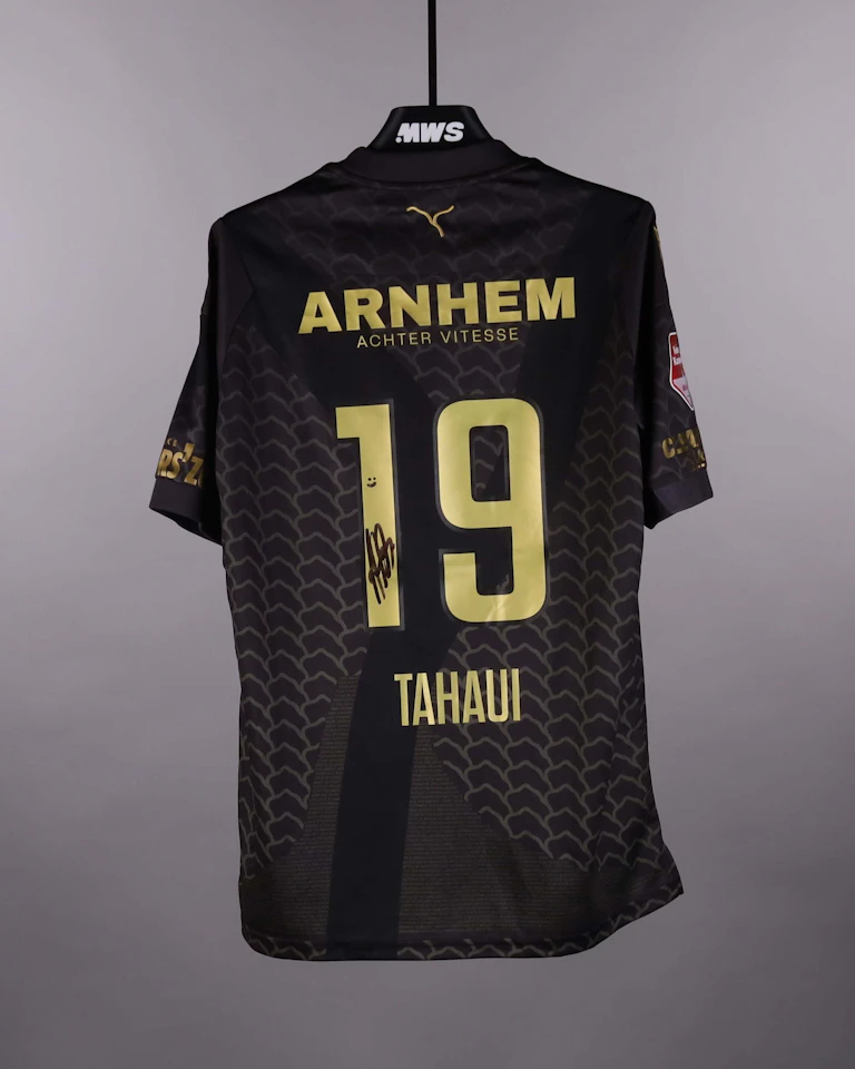 Camisola de Adam Tahaui, Vitesse