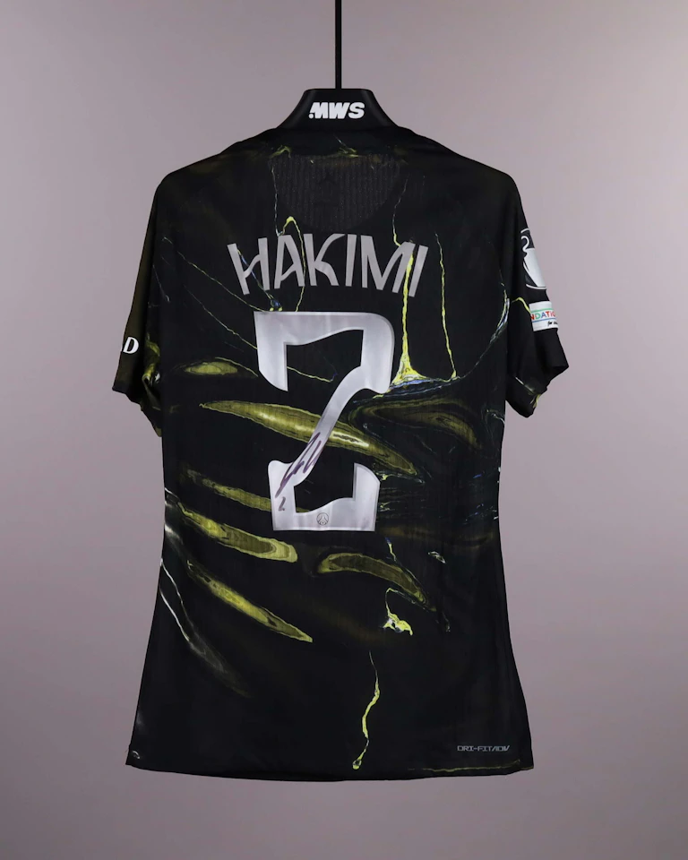 Achraf Hakimi Paris Saint-Germain shirt