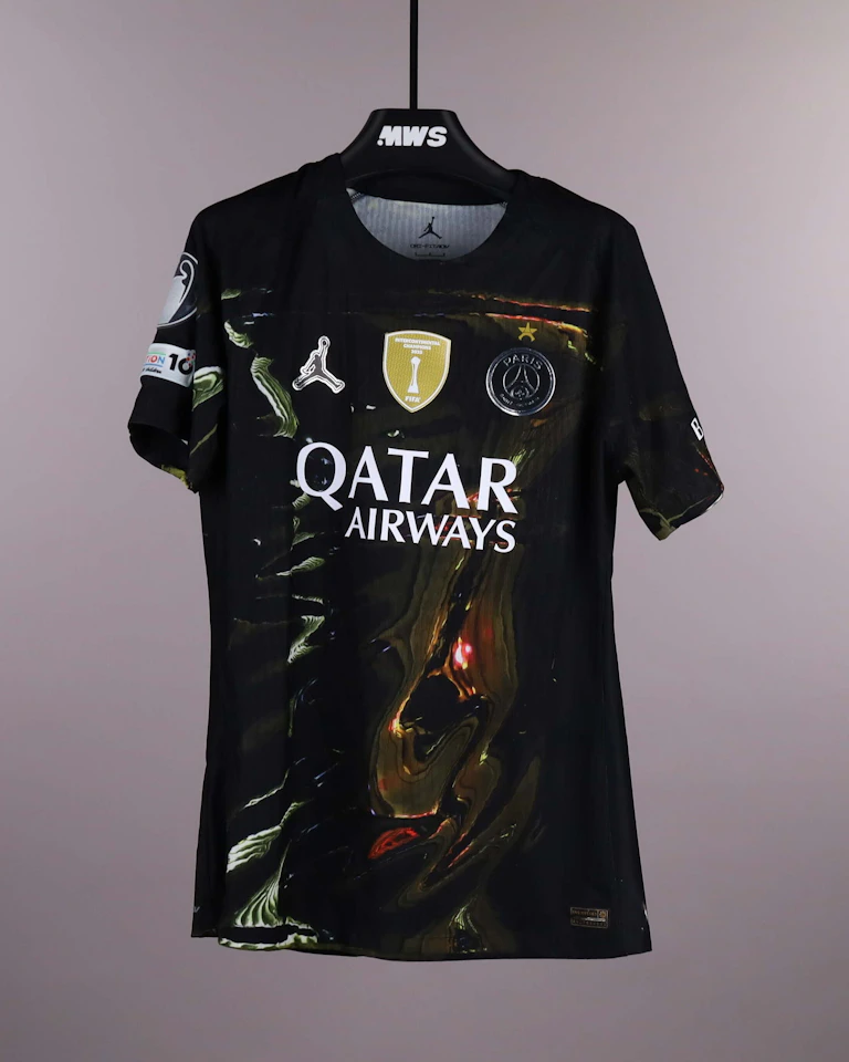 Nuno Mendes Paris Saint-Germain shirt