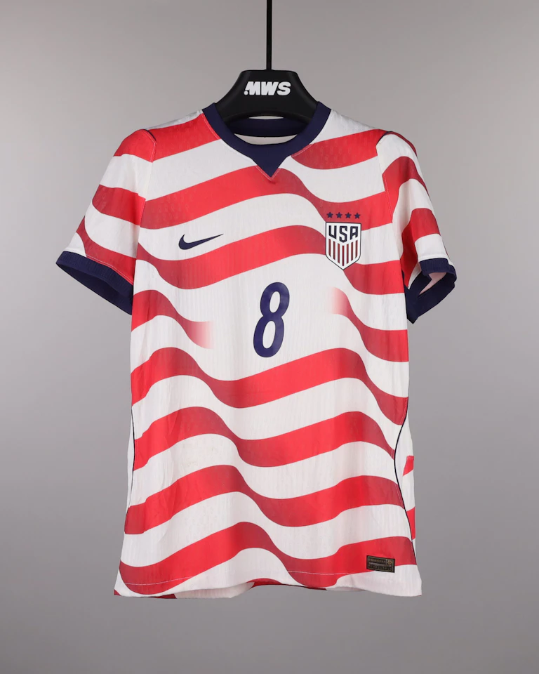 来自United States W的J. Shaw球衣