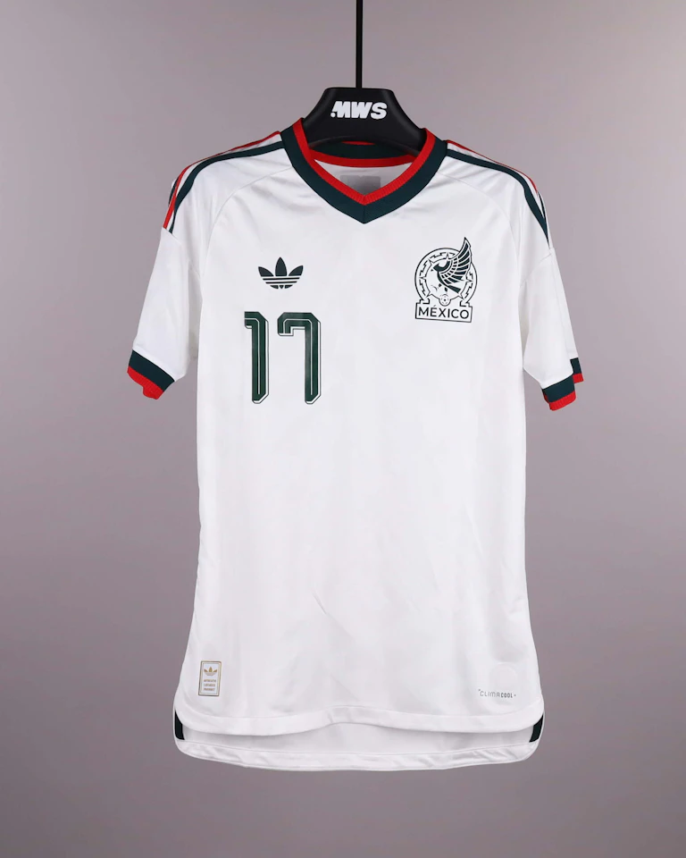Orbelín Pineda Mexico jersey