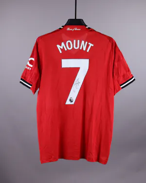 Manchester United 팀의 Mason Mount 셔츠