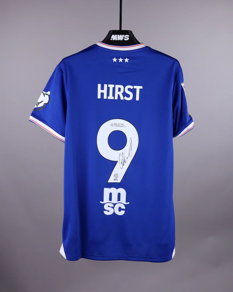 来自Ipswich Town的George Hirst球衣