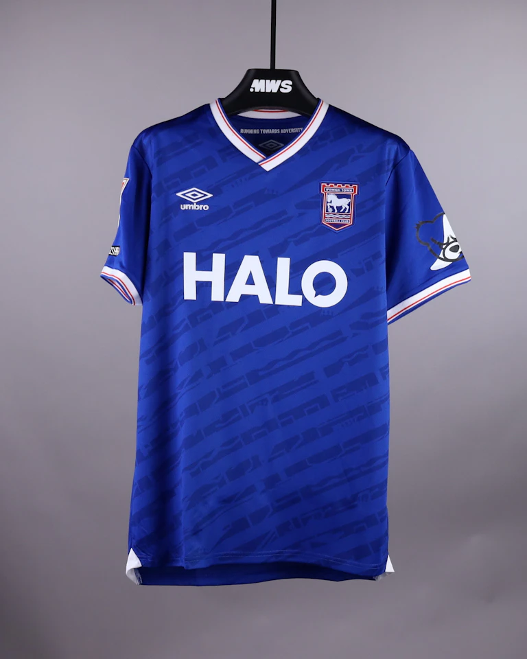 来自Ipswich Town的George Hirst球衣