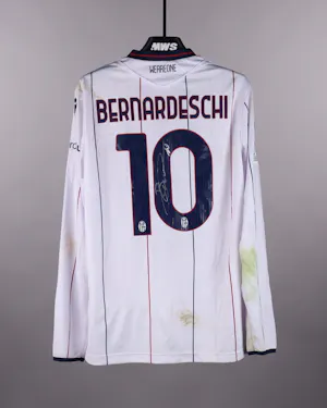 来自Bologna Fc 1909的Federico Bernardeschi球衣