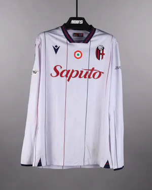 来自Bologna Fc 1909的Federico Bernardeschi球衣