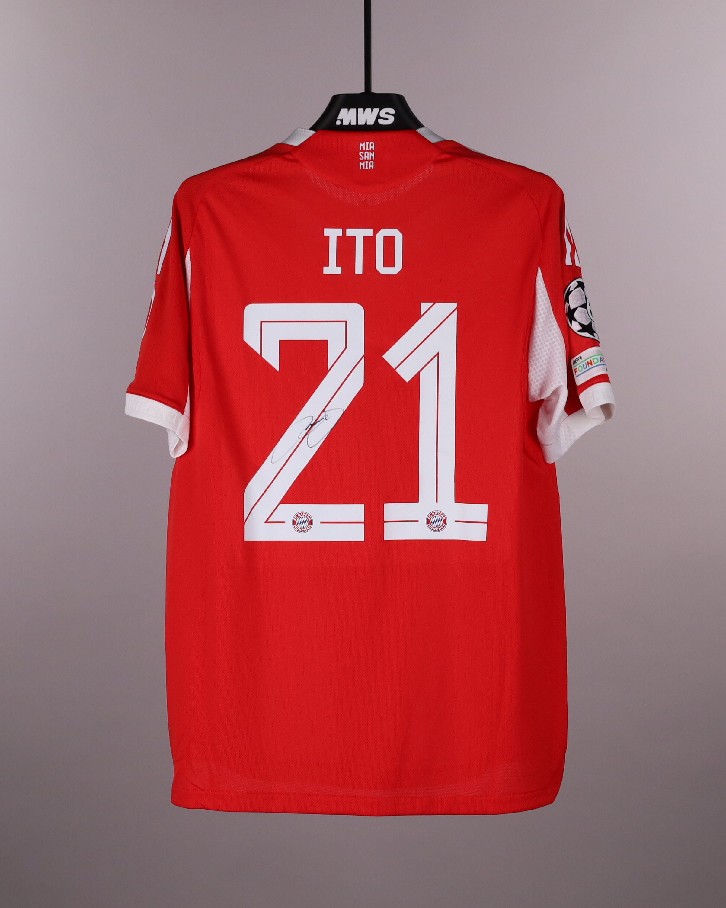 Hiroki Ito 伊藤洋輝 | FC Bayern München - Real Madrid | MatchWornShirt