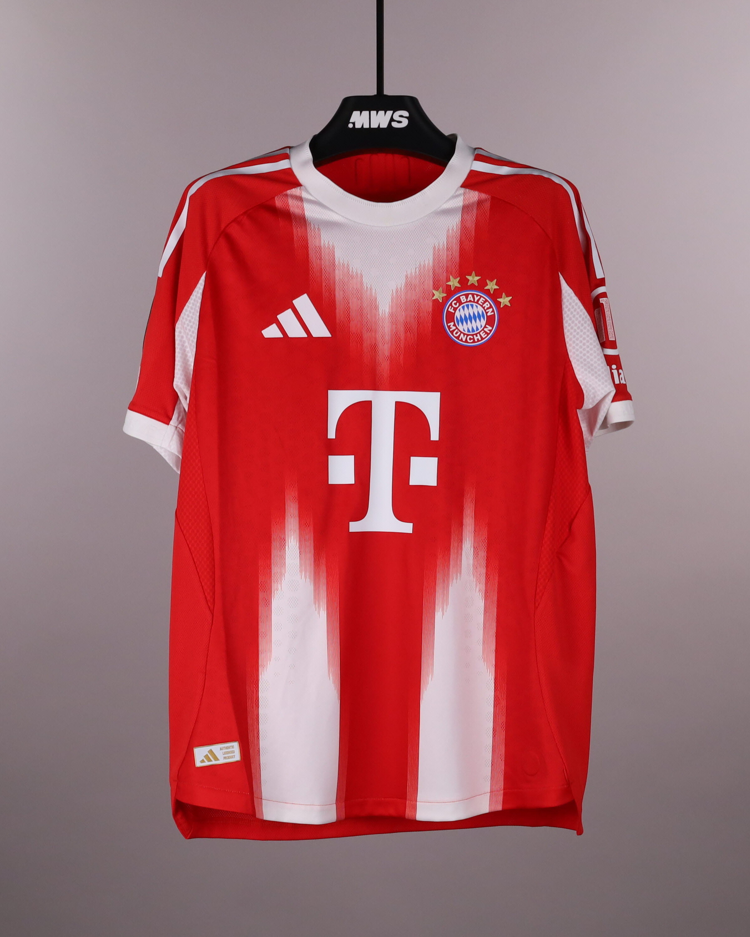 FC Bayern München サイン入りジャージ　伊藤洋輝選手 Hiroki Ito 伊藤洋輝 | FC Bayern München - Real Madrid | MatchWornShirt