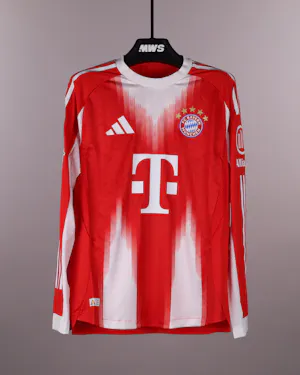 Michael Olise FC Bayern München jersey