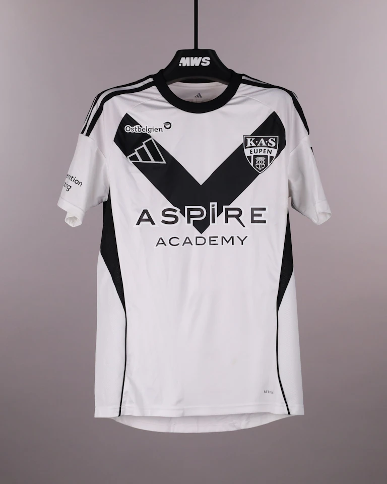 来自KAS Eupen的Isaac Nuhu球衣