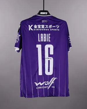 来自K. Beerschot V.A.的Andres Labie球衣