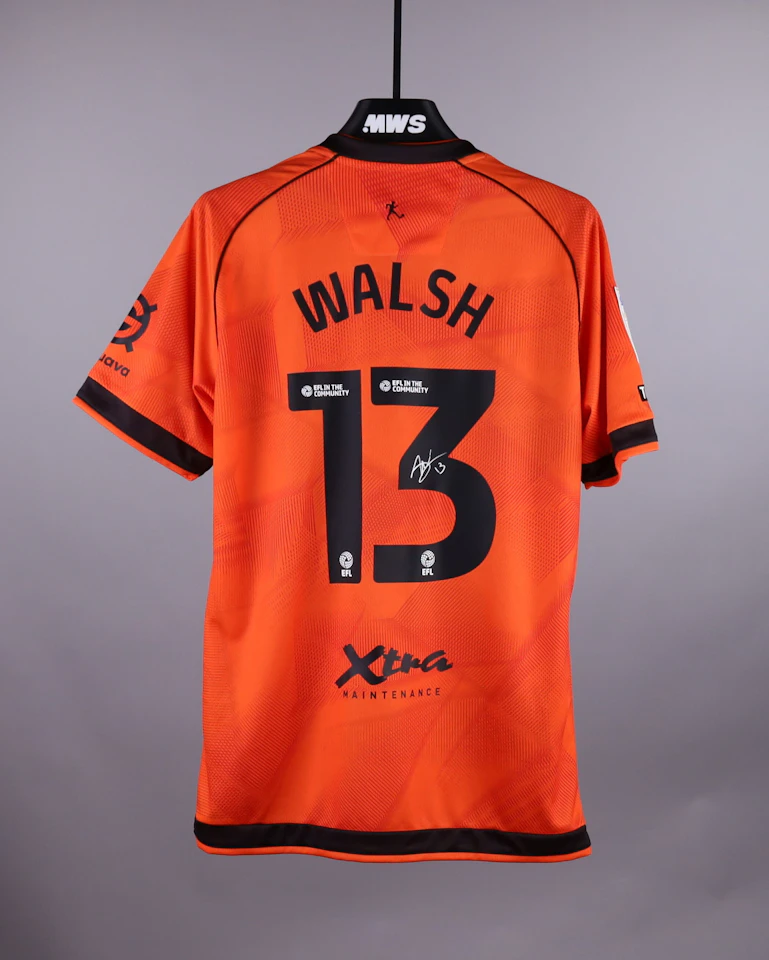 来自Queens Park Rangers的Joe Walsh球衣