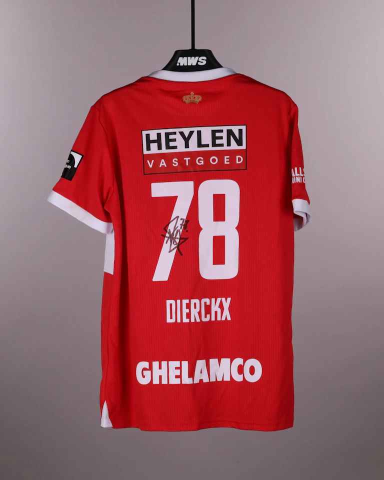 Xander Dierckx Royal Antwerp FC jersey